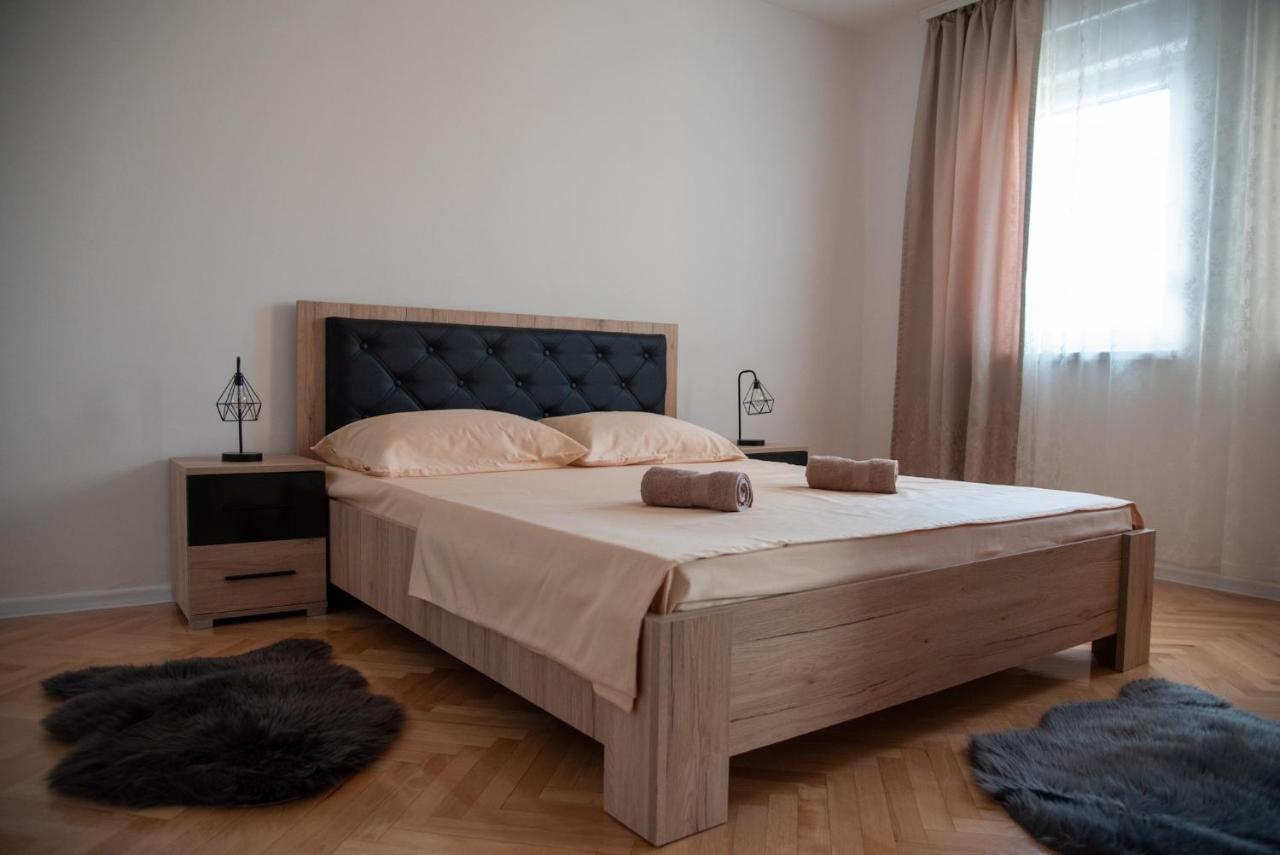 Apartman Ante Livno Exteriör bild